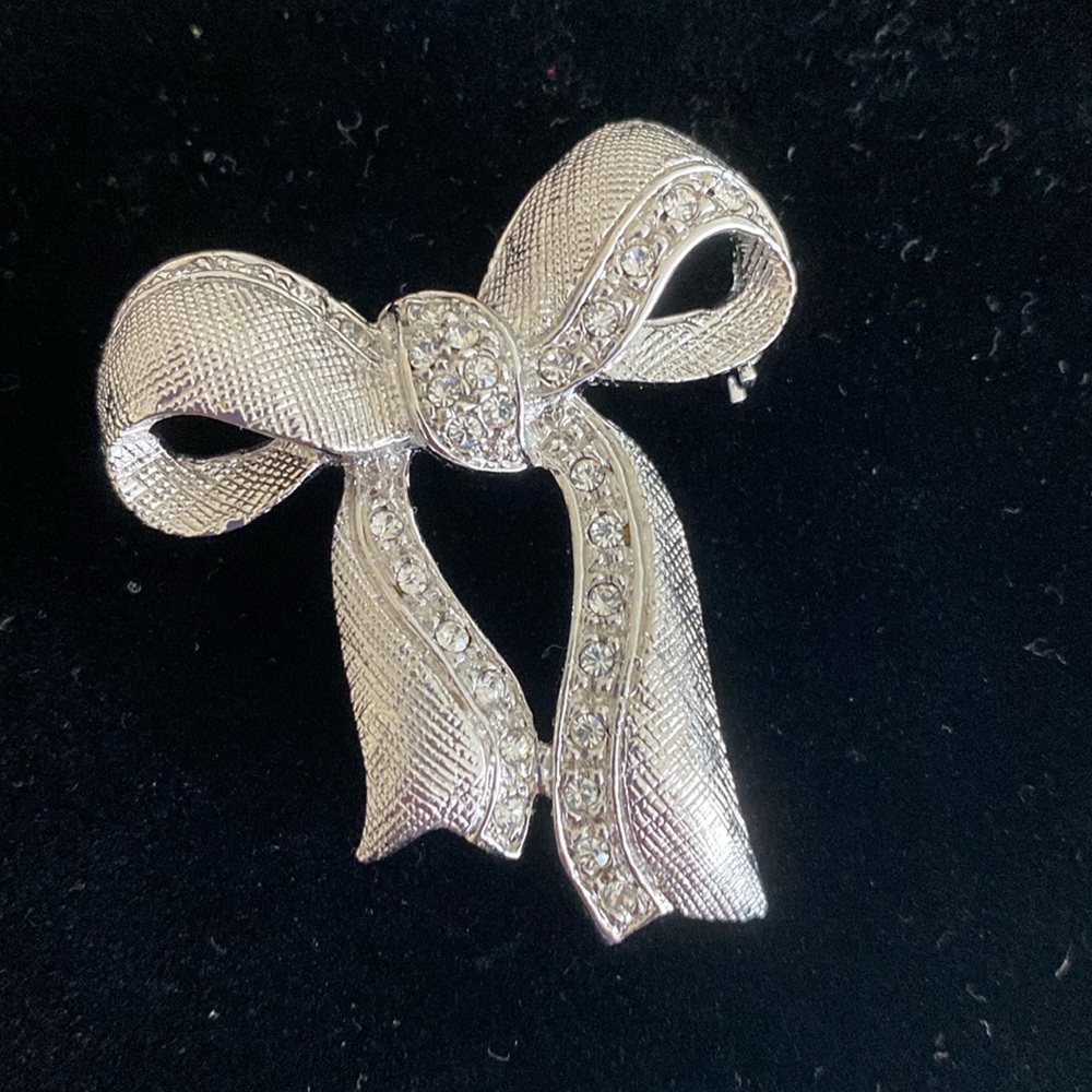 Swarovski Crystal Bow Brooch